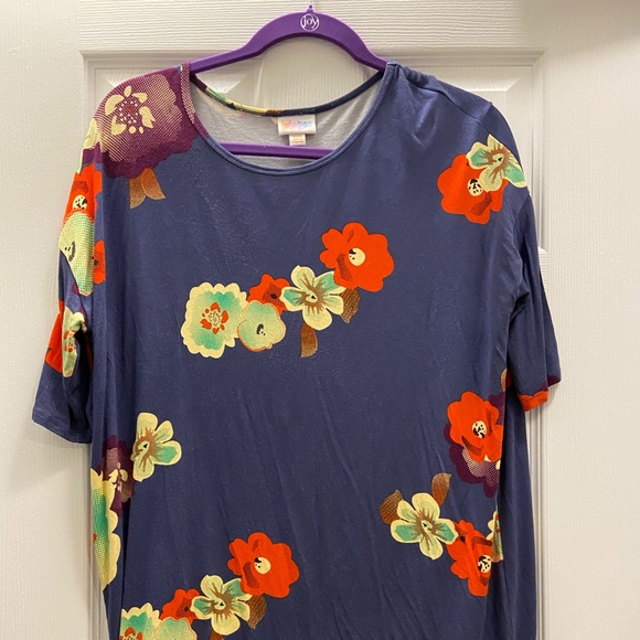 Lula Roe- Irma - Picture 2 of 2